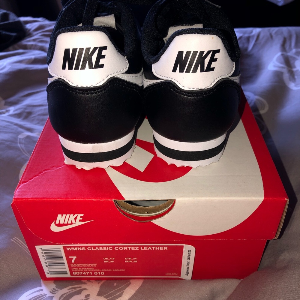 Nike Cortez black BRAND NEW IN BOX women’s sz7
